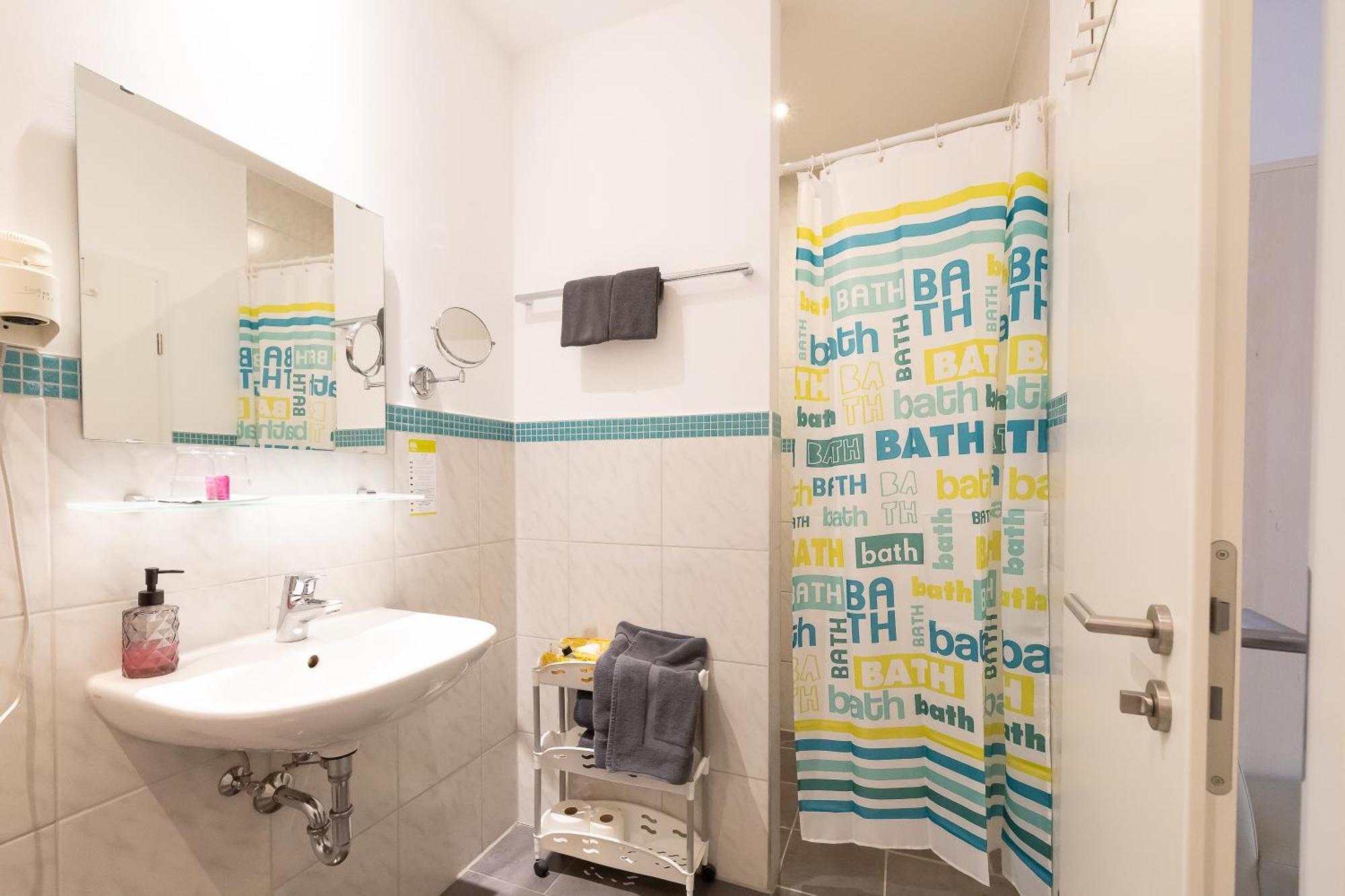 Hotel Dah-Inn Dachau Bagian luar foto